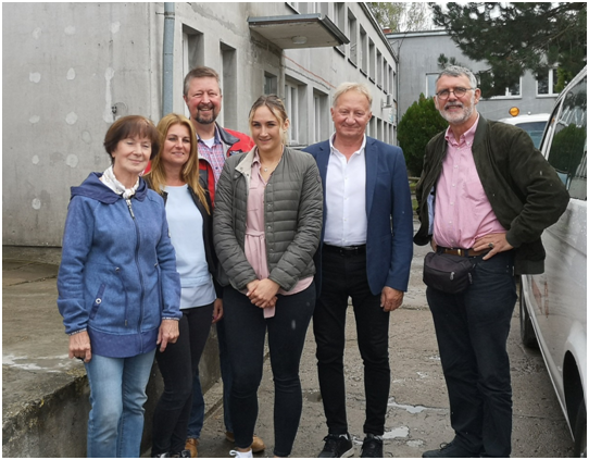 Zdjęcie przedstawiające delegację z Niemiec i pracowników MGOPS