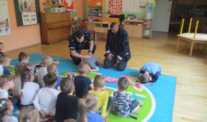 Policjanci pod Jarzębinką