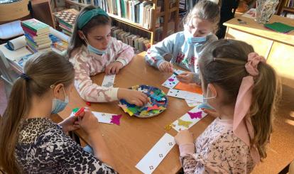 AKTYWNA WSPÓŁPRACA FILII BIBLIOTECZNEJ W REDLE ZE SZKOŁĄ