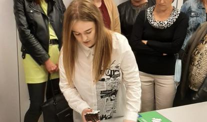 Przedstawicielki wydawnictwa Nowa Era zapoznały nauczycieli z nowoczesnym urządzeniem VR Empiriusz
