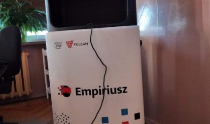 Przedstawicielki wydawnictwa Nowa Era zapoznały nauczycieli z nowoczesnym urządzeniem VR Empiriusz