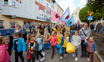 Parada z okazji otwarcia Magicznej Ulicy Parasoli 2022