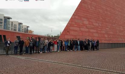 Uczniowie Szkoły Podstawowej nr 1 im. Adama Mickiewicza w Połczynie-Zdroju podczas wycieczki do Gdańska