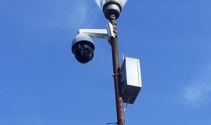Kamera mobilna miejskiego monitoringu na ulicy Wąskiej w Połczynie-Zdroju