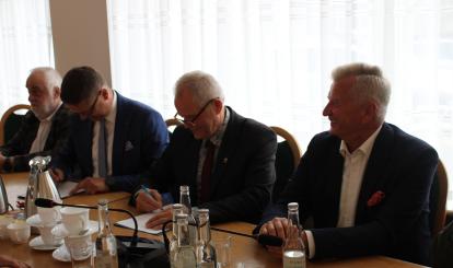 Podpisanie memorandum z Agencją Mienia Wojskowego