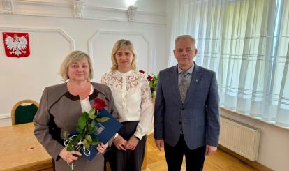 WRĘCZENIE NAGRÓD BURMISTRZA Z OKAZJI DNIA EDUKACJI NARODOWEJ 2026🌹