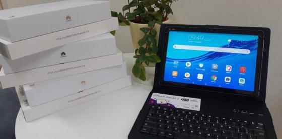 Tablet z klawiaturą