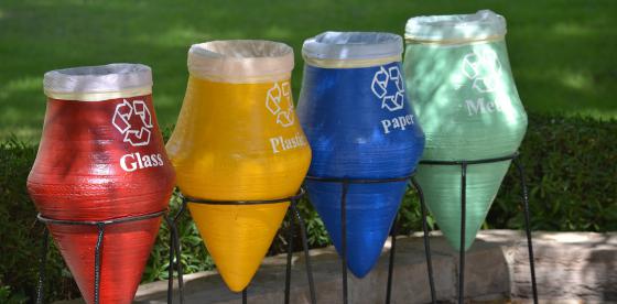 pojemniki na śmieci