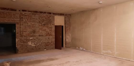 Wnętrze świetlicy w trakcie prac remontowych