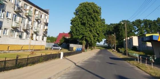 Gotowy chodnik w Łęgach