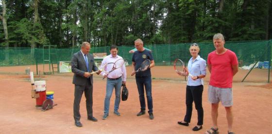Odbiór kortów po liftingu