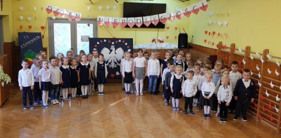 Przedszkolaki do Hymnu