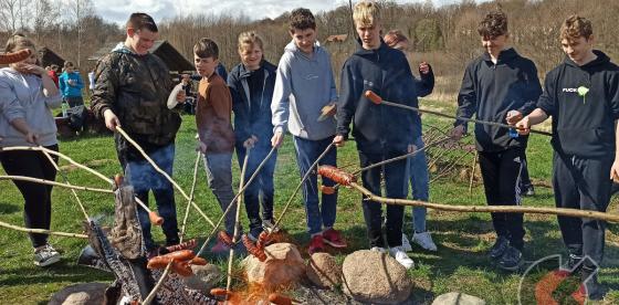 SPRZĄTANIE ŚWIATA Z OKAZJI DNIA ZIEMI