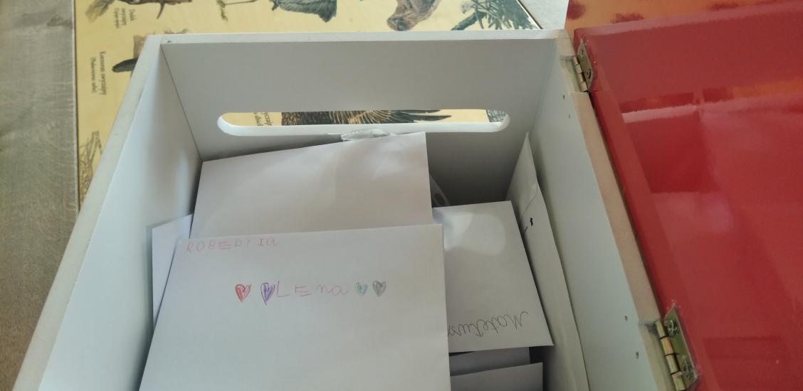 Skrzynka pełna listów