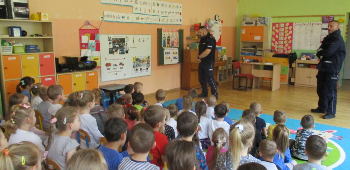 Policjanci pod Jarzębinką