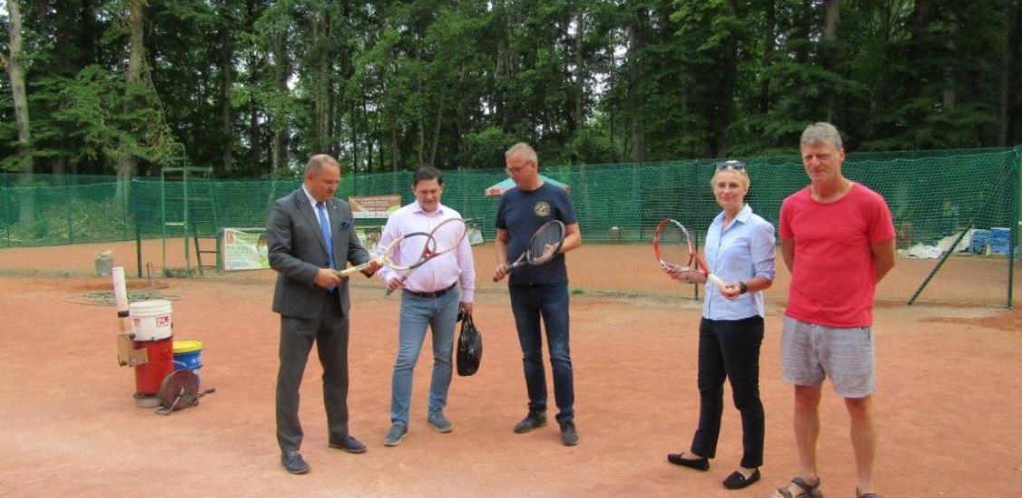 Odbiór kortów po liftingu