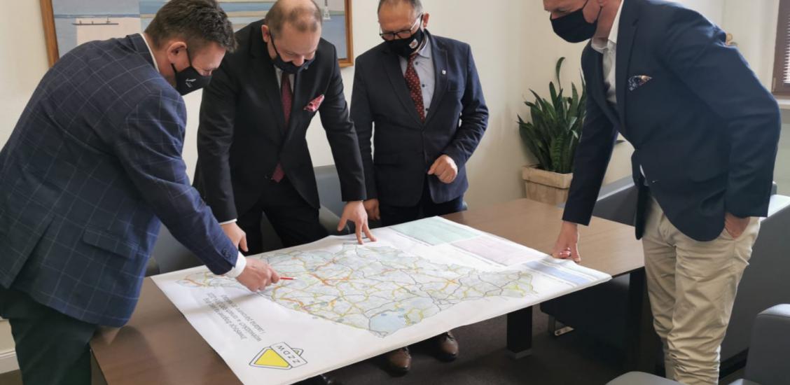 Burmistrz Połczyna-Zdroju podczas rozmów u Marszałka