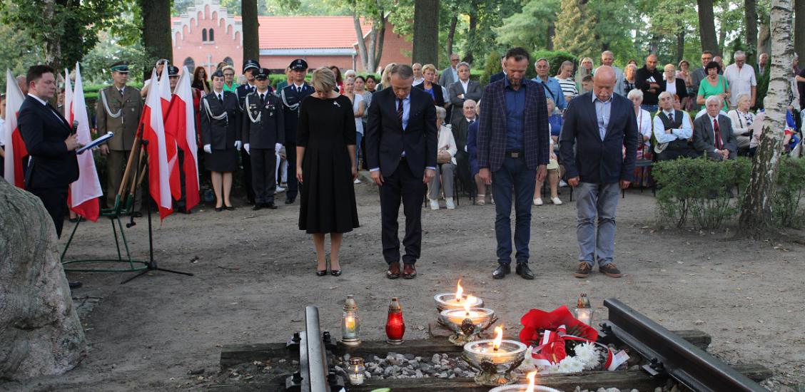 Katyń: pamiętamy!