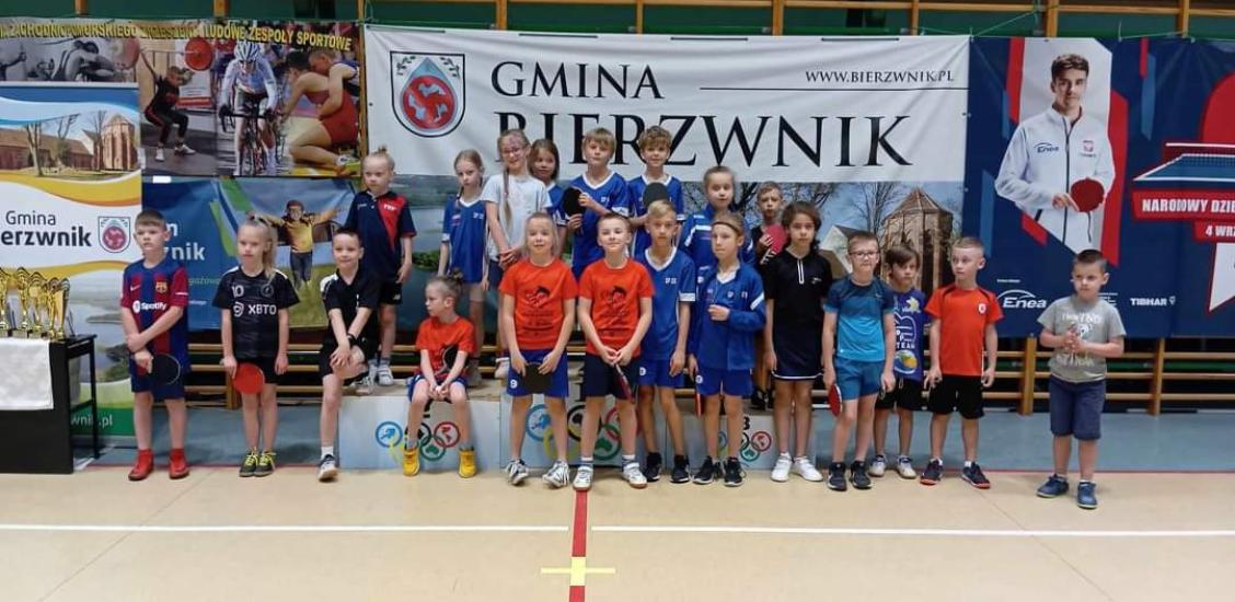 WIELKI SUKCES ZAWODNIKÓW Salos Połczyn- Zdrój W MISTRZOSTWACH WOJEWÓDZTWA SKRZATEK I SKRZATÓW W BIERZWNIKU